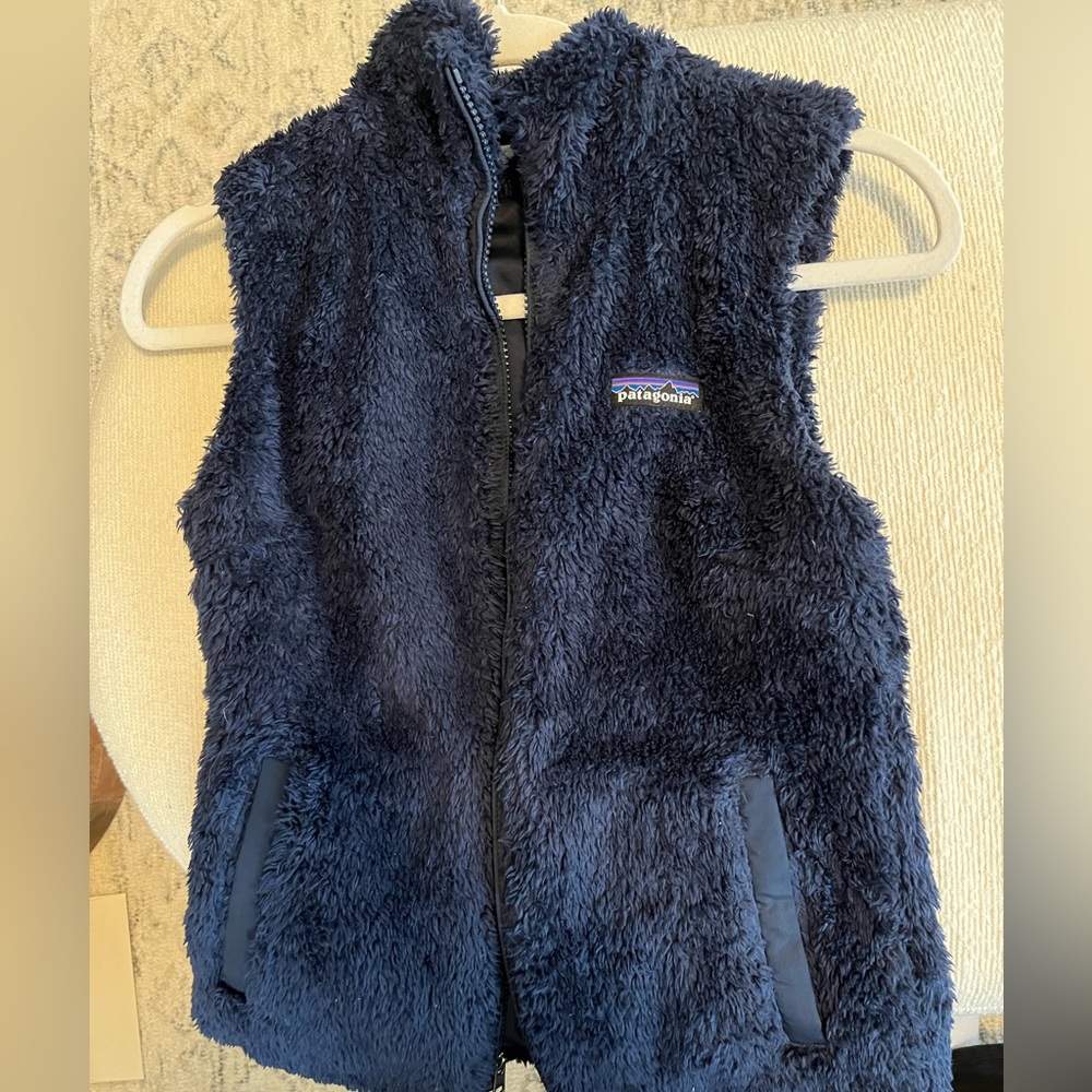 New Patagonia navy vest